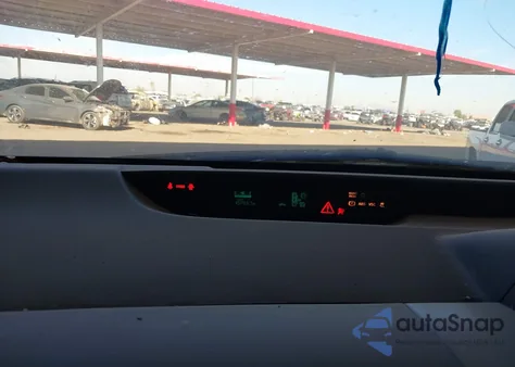 2005 Toyota Prius z USA, uszkodzony, nr VIN JTDKB20U153009247